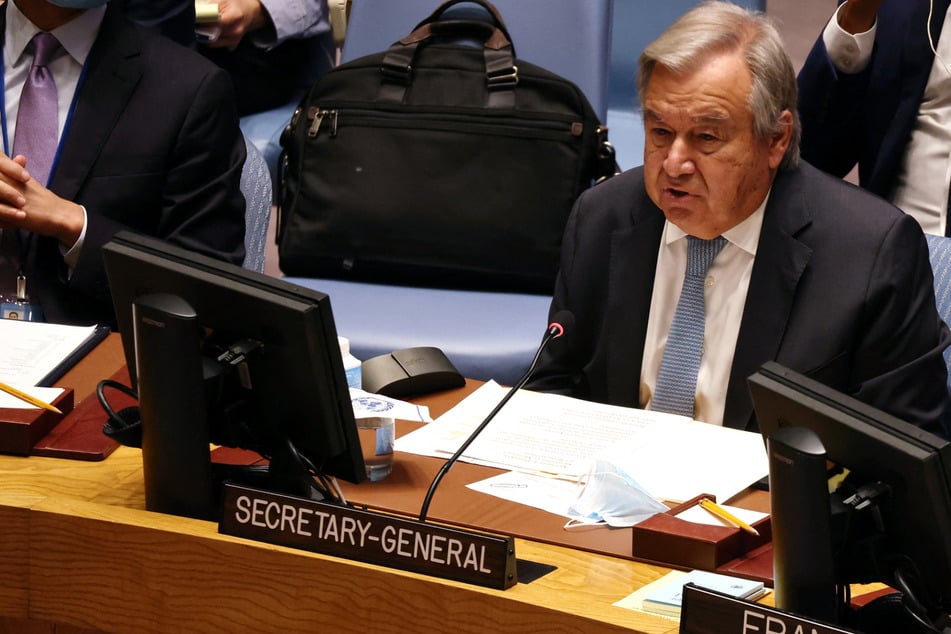 UN-Generalsekretär António Guterres (73) sieht derzeit nur minimale Chance die Konfliktparteien an einen Tisch zu bekommen.