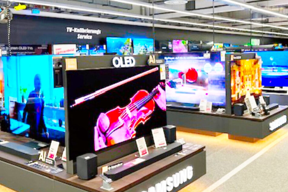 MediaMarkt Hamburg verkauft gerade viele Fernseher günstiger