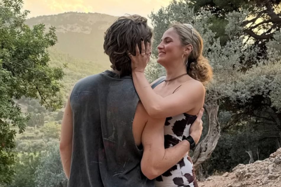 Elena Carrière und ihr Freund Nick Mulder (35) machen auch beruflich gemeinsame Sache.