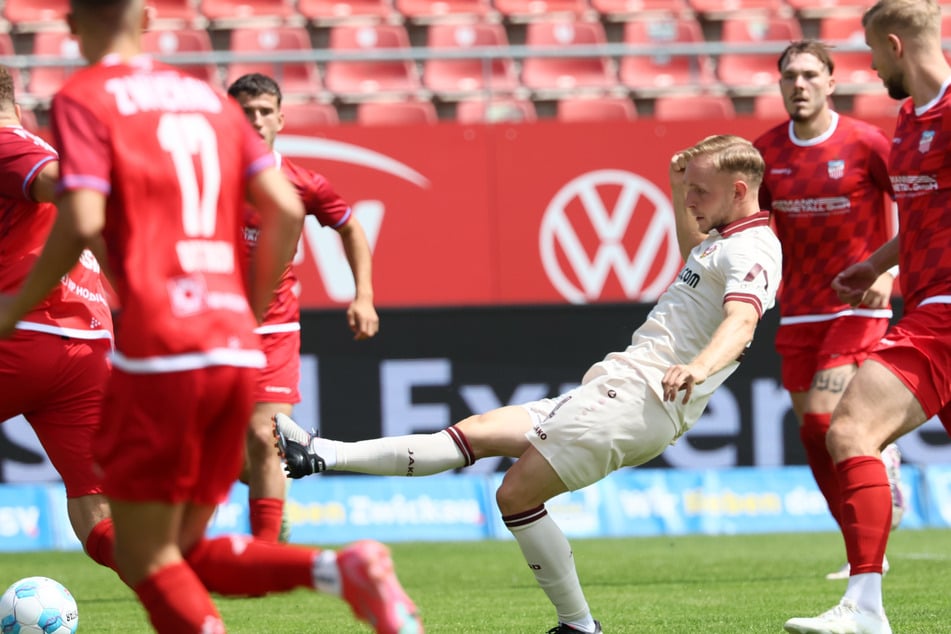 Tony Menzel (20, M.) sieht im Konkurrenzkampf einige Vorteile.