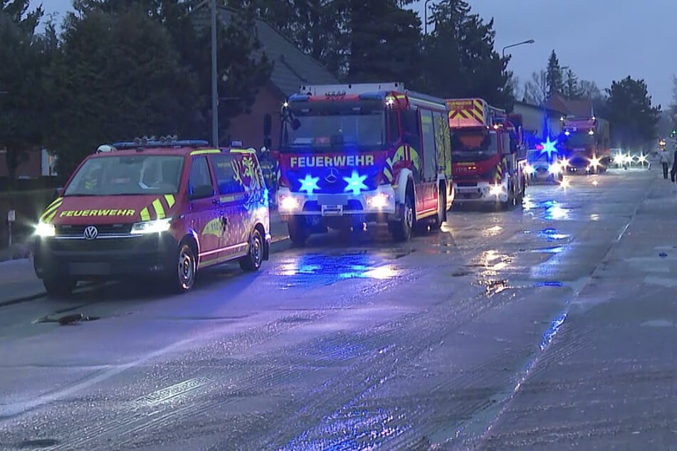 Wohnwagen fängt Feuer: Rund 150.000 Euro Schaden!