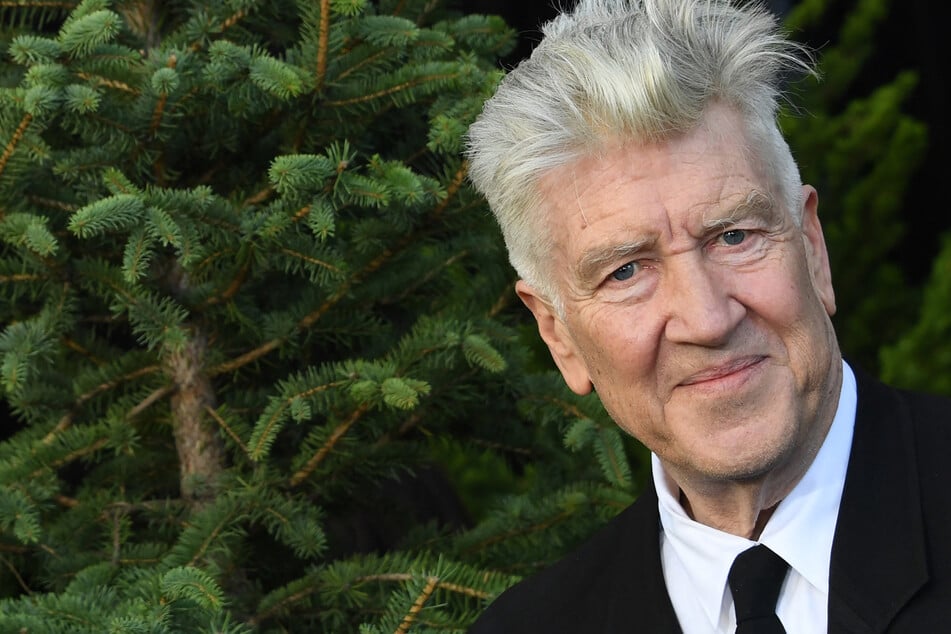 David Lynch, visionary filmmaker behind Mulholland Drive and Twin Peaks, has died