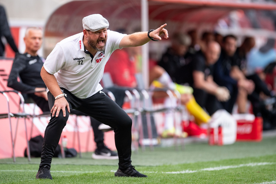 Steffen Baumgart (49) ist mit der Infrastruktur des 1. FC Köln unzufrieden.