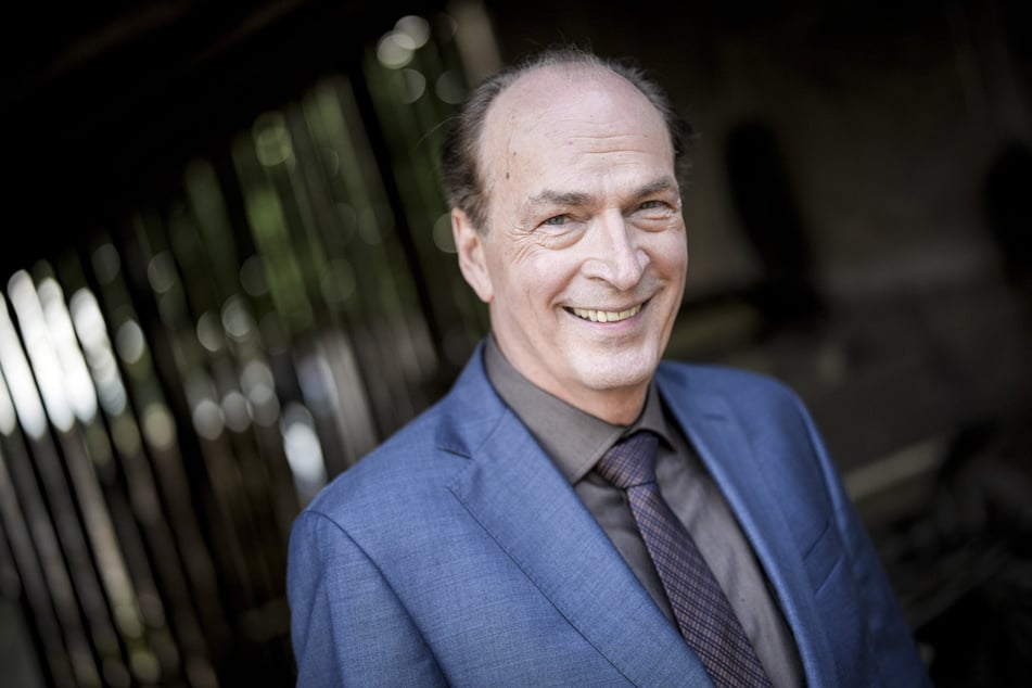 Schauspieler Herbert Knaup (69) machten die Dreharbeiten auf dem Bio-Bauernhof Spaß.