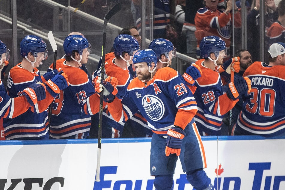 NHL-Star Leon Draisaitl (30) wird den Edmonton Oilers zunächst nicht zur Verfügung stehen.