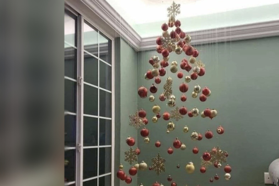 Internet-Nutzer rätseln: Ist dieser Weihnachtsbaum unsichtbar?
