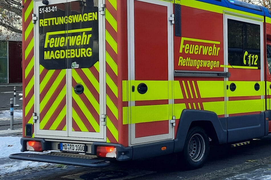 Balkone und Mülltonnen: Feuerwehr Magdeburg rückt zu Dutzenden Einsätzen aus