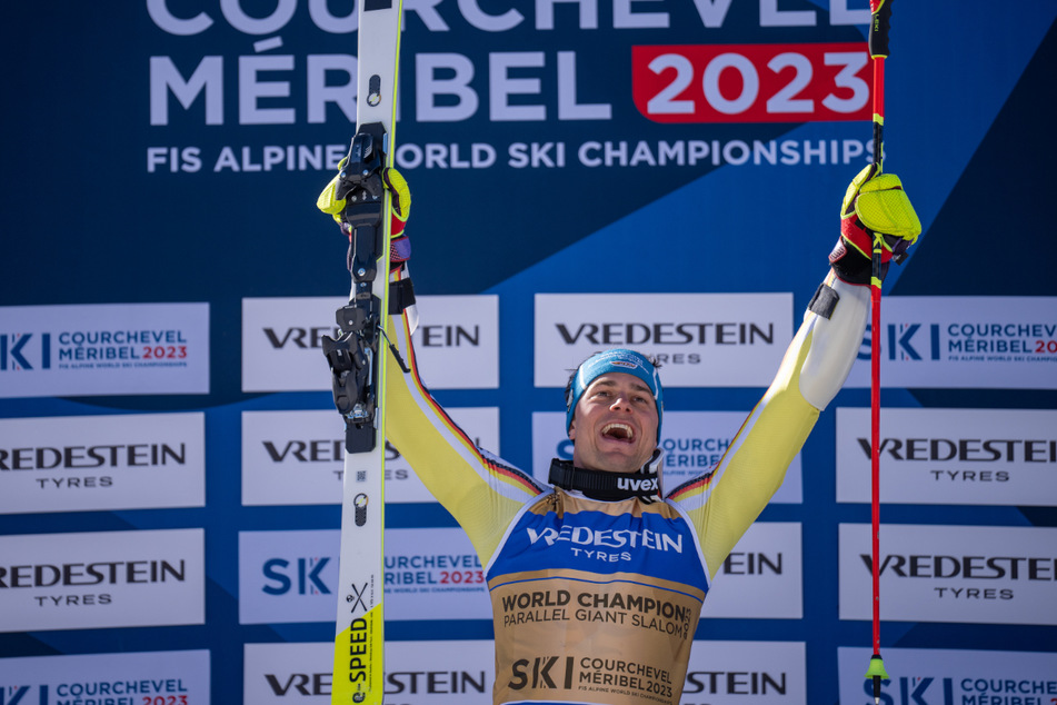 Skirennfahrer Alexander Schmid (28) ist Weltmeister im Parallelwettbewerb.