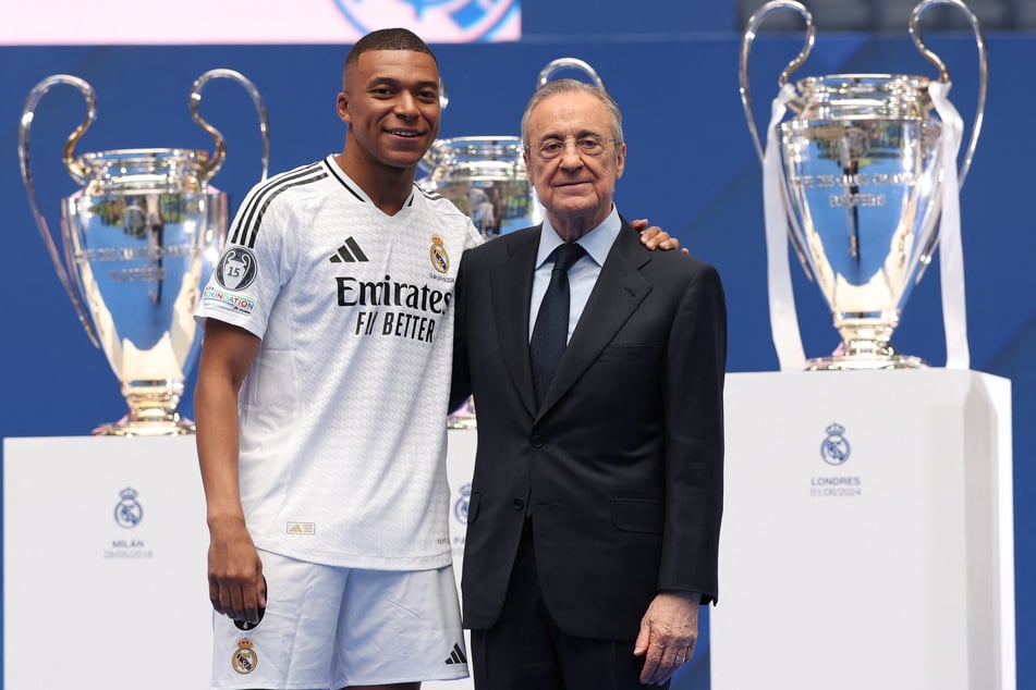 Real-Boss Florentino Pérez (77, r.) soll Kylian Mbappé (25) auf eigene Faust nach Madrid gelotst haben.