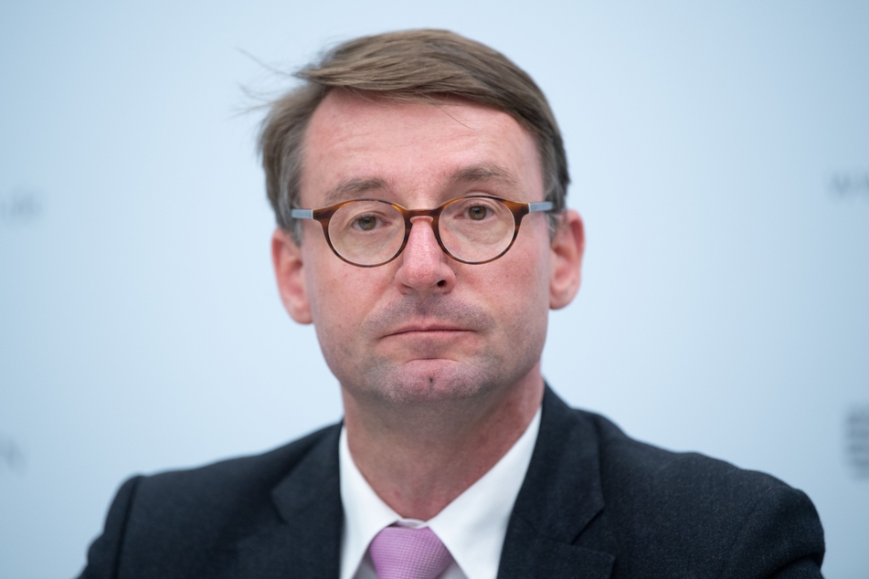 Roland Wöller (CDU), Innenminister von Sachsen, verurteilte die Ausschreitungen in Leipzi scharf.
