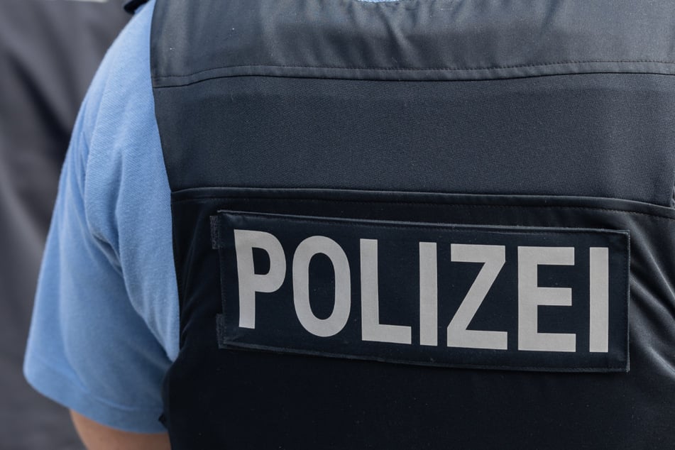 Die Polizei ermittelt in dem Fall. (Symbolbild)