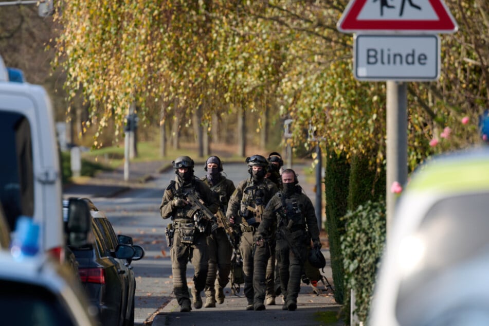 Hinweise auf eine ernste Bedrohungslage haben sich offiziellen Angaben zufolge nicht erhärtet.