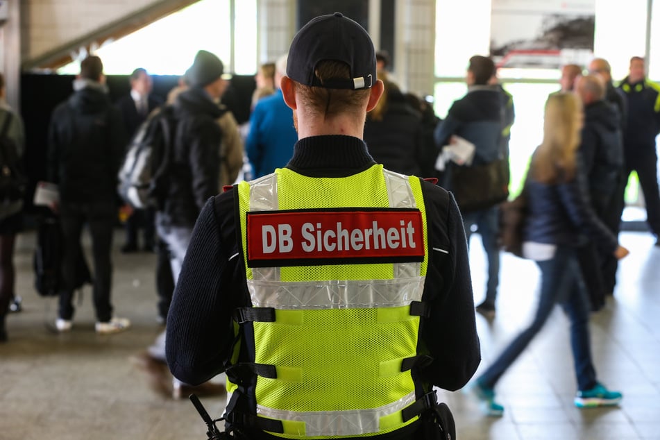 Die Mitarbeiter der DB steht nach Angaben einer Bahnsprecherin die Sicherheit der Fahrgäste an erster Stelle. (Beispielbild)