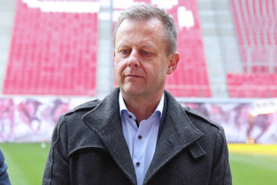 Im Fokus diesmal: FInanzbürgermeister Torsten Bonew (54, CDU). Die Fraktionen kritisierten mangelhafte Zusammenarbeit seitens des Kämmerers mit dem Stadtrat. Dieser betonte größtmögliche Transparenz.