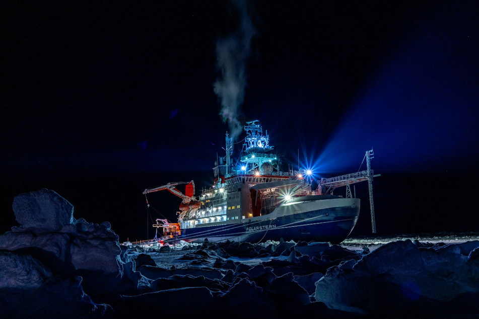 Zehn Monate driftete die "Polarstern" durch das Nordpolarmeer.