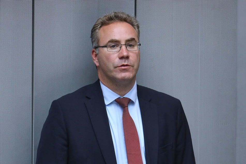 Florian Hauer (47, Foto) tritt die Nachfolge des entlassenen Staatssekretärs für Digitalisierung, Matthias Hundt, an.
