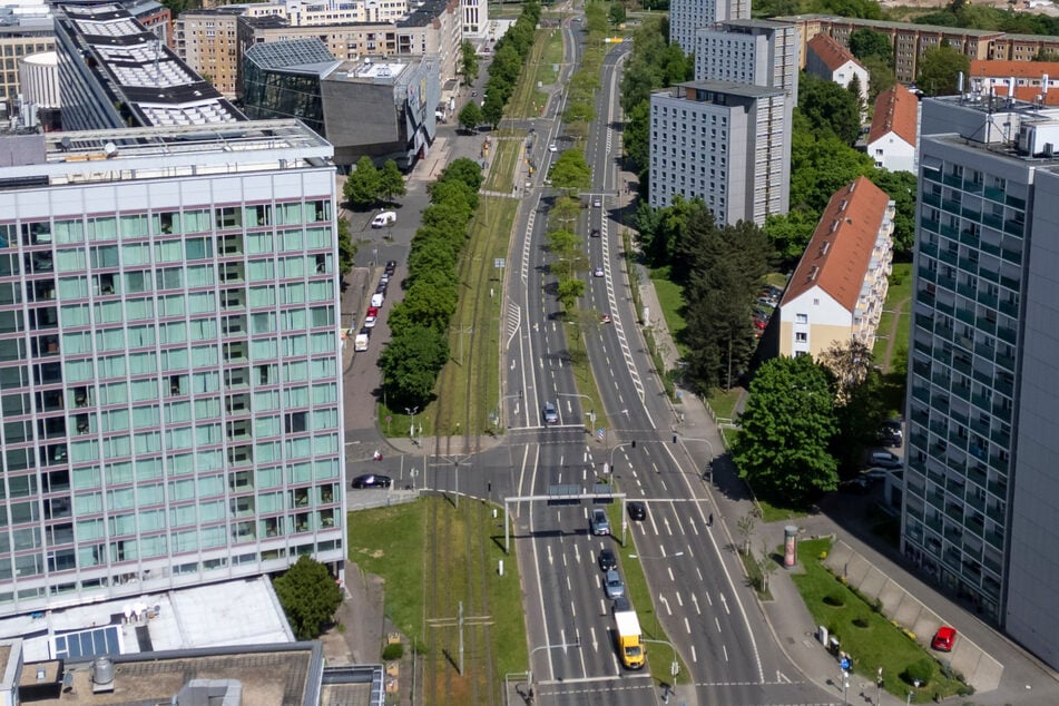 An der St. Petersburger Straße ereignete sich am Sonntagnachmittag eine heftige Raub-Attacke. (Archivfoto)
