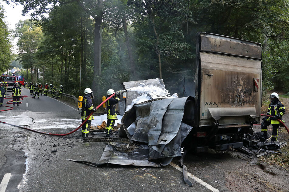 Insgesamt waren 40 Feuerwehrleute vor Ort im Einsatz.