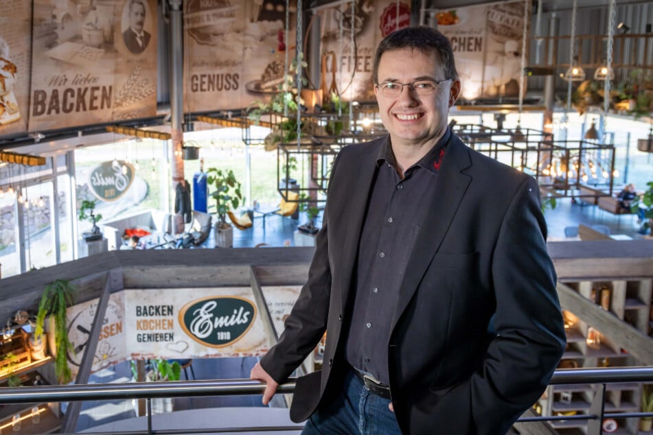Geschäftsführer Thomas Lambrecht (45) betreibt bereits ein "Emils 1910"-Café an der Neefestraße.