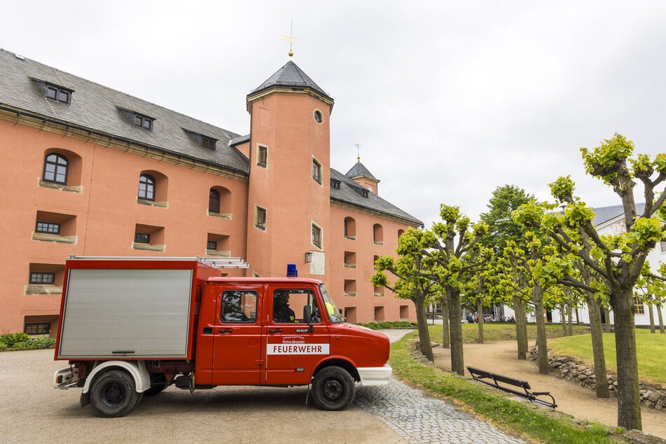Das spezialangefertigte Fahrzeug kommt fast überall hin auf der Festung.