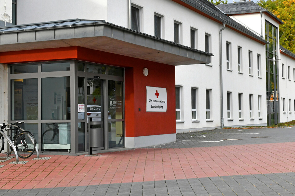 Das DRK Blutspendezentrum auf der Zeisigwaldstraße 103.