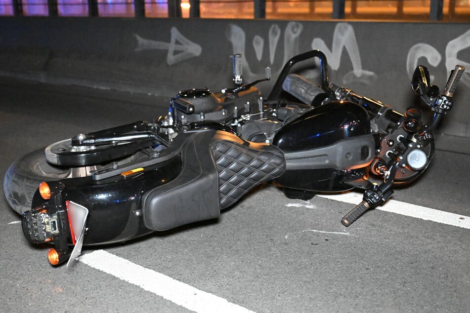 Ein Motorrad war an dem Unfall beteiligt.