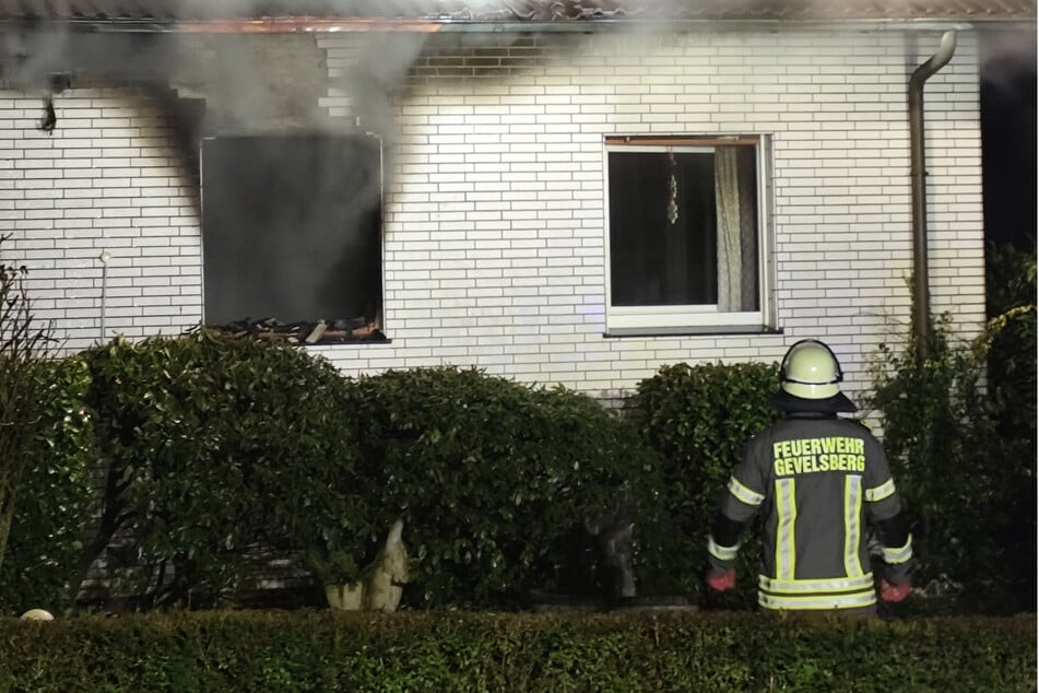 Die Einsatzkräfte konnten das Feuer schnell unter Kontrolle bringen.