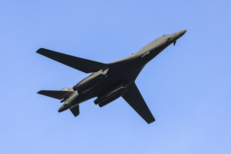 A Russian military jet was sent to intercept two US B-1B bombers flying over the Baltic Sea and prevent them from crossing into Russian airspace.