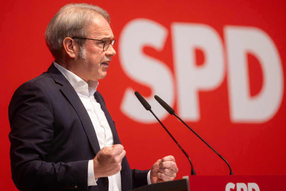 Thüringens Innenminister Georg Maier (56, SPD) sprach davon, dass man die Verfassung "wetterfest" machen müsse. (Archivbild)