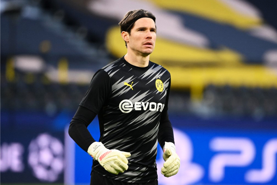 Marwin Hitz (34) steht vor einem Sommerabschied von Borussia Dortmund.