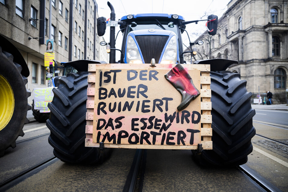 Seit Anfang Januar protestieren bundesweit die Bauern gegen die Pläne der Bundesregierung. Unterstützung für ihre Proteste erhalten sie aus Teilen der Bevölkerung.