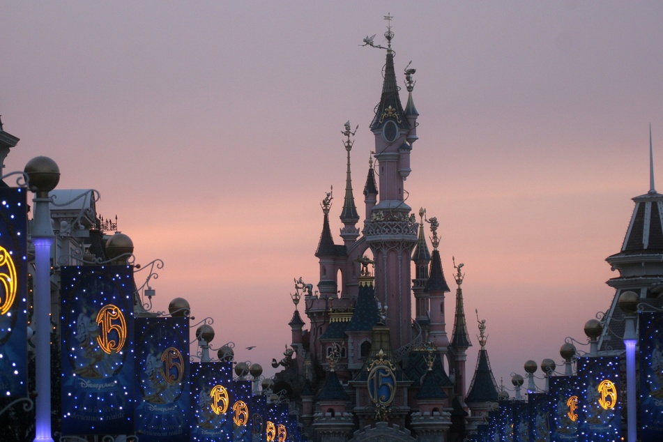 Das Disneyland Paris feiert in diesem Jahr unter dem Motto "Dream... and Shine Brighter" sein 30-jähriges Jubiläum.