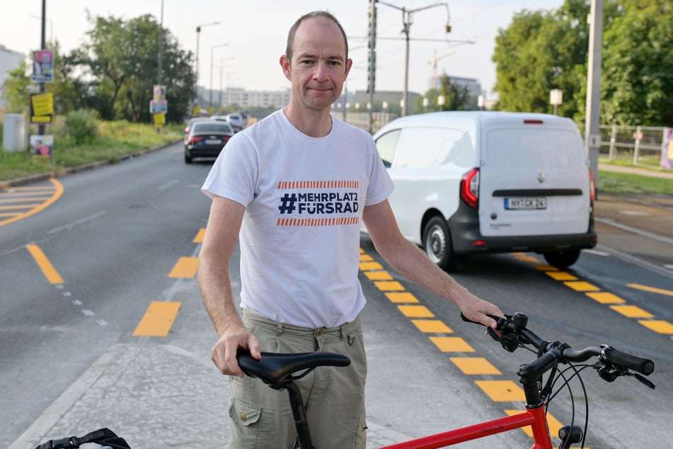 Freut sich über die Streifen auf der Bautzner: ADFC-Vorstand Nils Larsen (40).