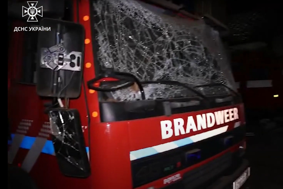 Dieses Feuerwehr-Fahrzeug wurde beim Angriff auf die Wache beschädigt.