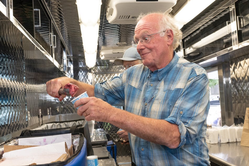 Ben Cohen hands out free ice cream at Franklin Square in Philadelphia on September 16, 2024, during a Scoop The Vote tour with MoveOn ahead of the presidential election.