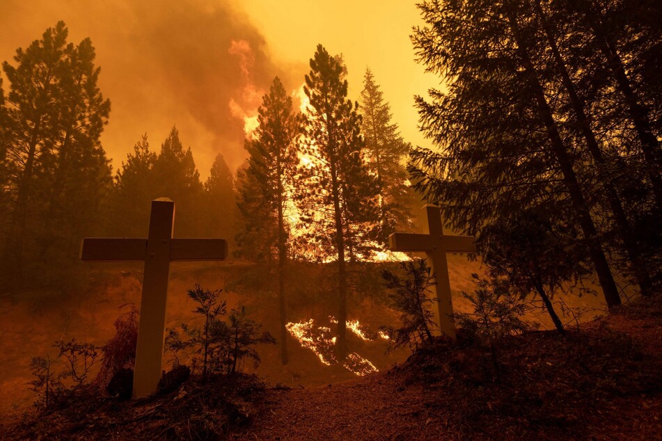 The catastrophic Caldor fire continues to rage.