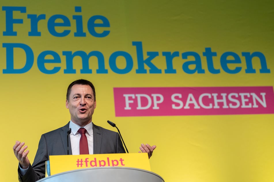 Bundestagsabgeordneter und Generalsekretär der FDP Sachsen, kritisiert die schleppende Auszahlung der Novemberhilfe.