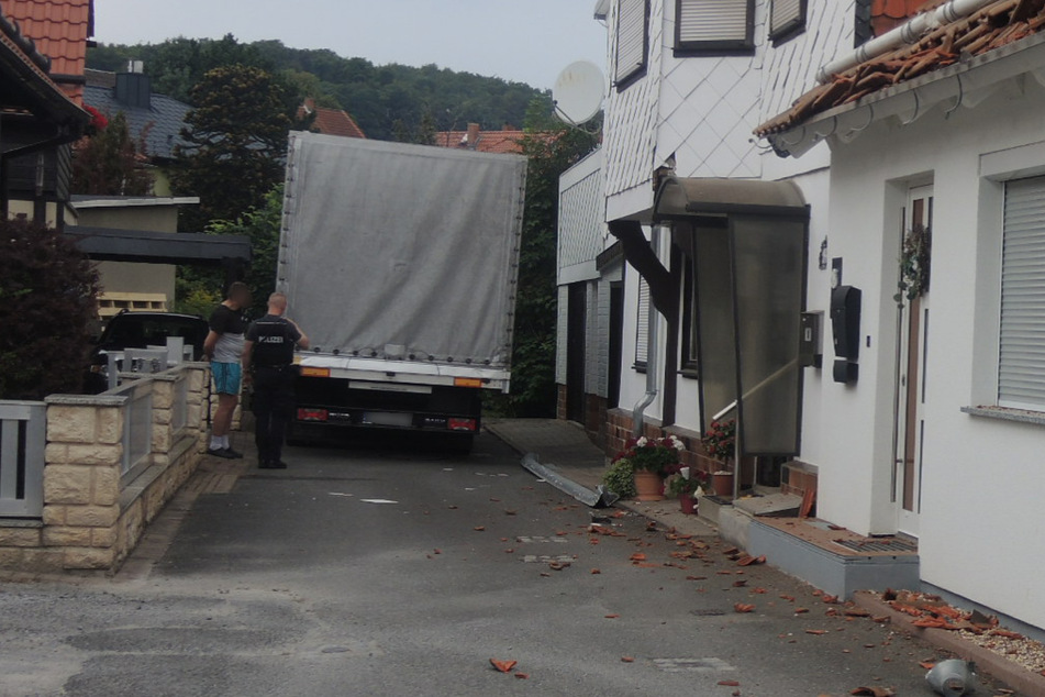 Der Lastwagenfahrer war auf eine Sackgasse zugefahren.