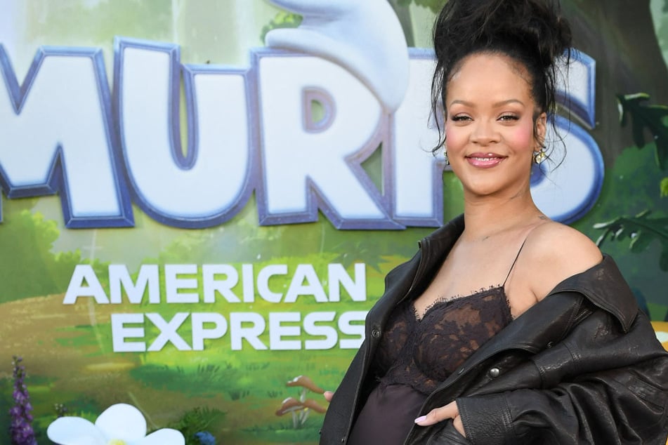 Rihanna claps back at viral rumor that she's pregnant with baby no. 4