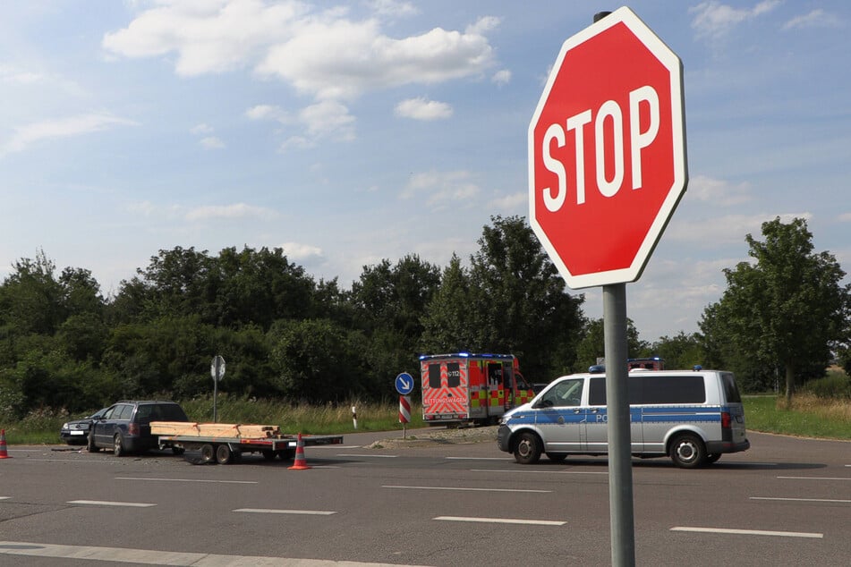 Der Unfall geschah durch eine Missachtung der Vorfahrt.