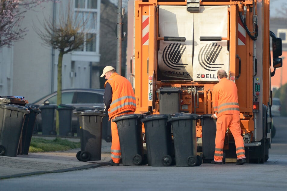 Ein Müllauto im Süden Jenas fing am Montagmorgen Feuer. (Symbolfoto)