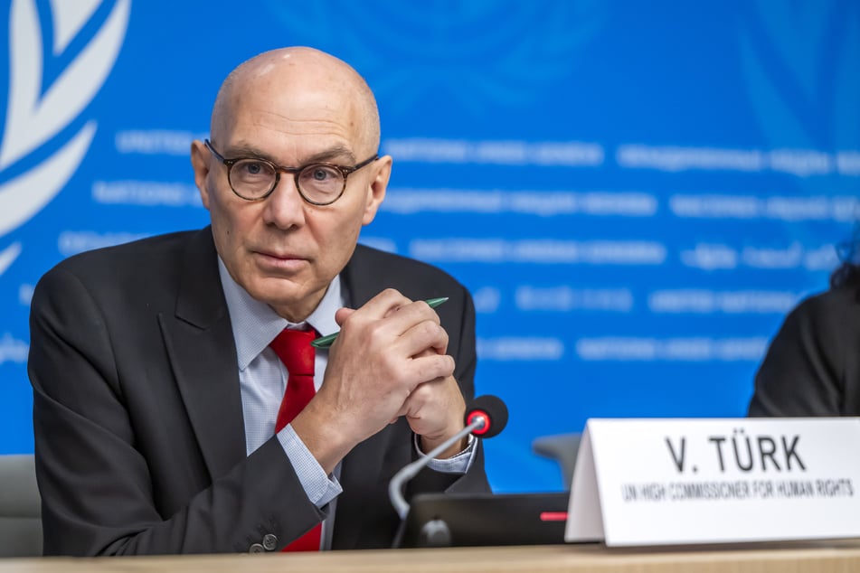 Der UN-Menschenrechtsbeauftragte Volker Türk (61) sieht mit dem Handeln Israels eine immer stärker werdende systematische Diskriminierung der Palästinenser im Westjordanland einhergehen.