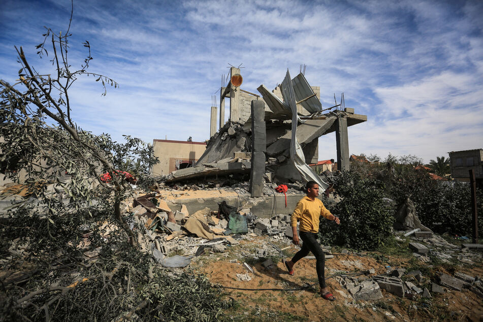Die Lage für die Zivilisten im Gazastreifen ist desolat. Wegen der vielen zivilen Opfer und der massiven Zerstörungen in dem kleinen Küstengebiet steht Israel stark in der Kritik.