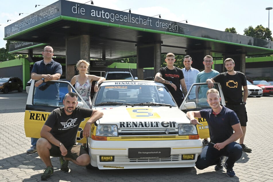 Das Team der "Autogesellschaft Dresden" in Heidenau hält dem Chef den Rücken frei.
