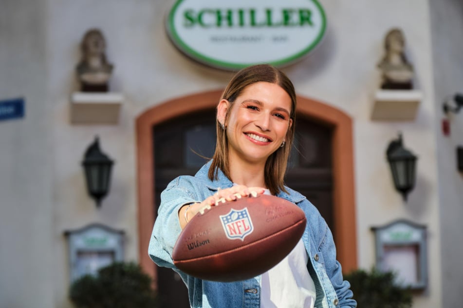 Ihre Liebe zur NFL brachte Jana Wosnitza (32) vor ein paar Jahren eine Gastrolle bei "Unter uns" ein.
