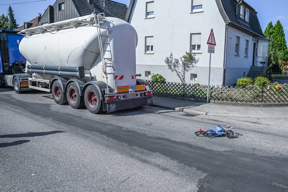 Der Rentner (†83) wurde auf der Donzdorfer Straße von einem Laster überrollt.