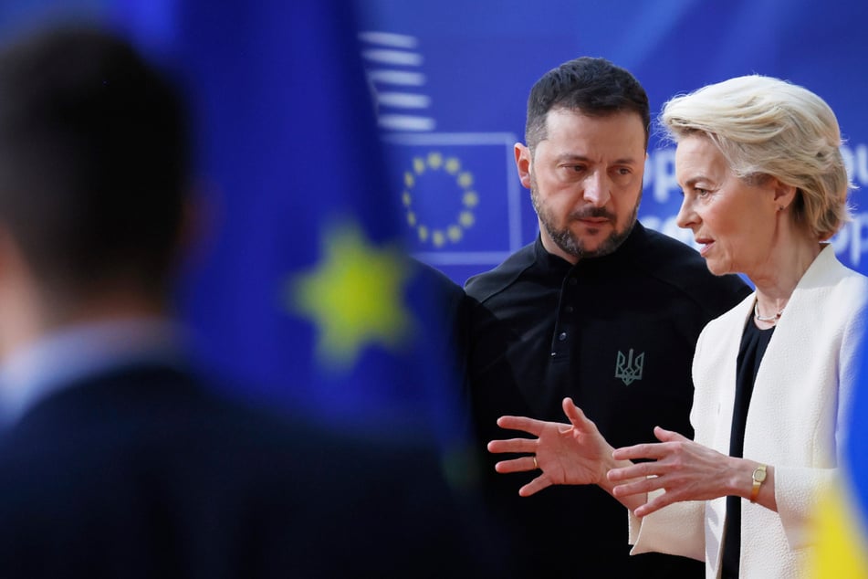 Neben Ursula von der Leyen (66, rechts) sind auch andere europäische Staatschefs beim Treffen mit Trump dabei. Die Teilnahme von Ukraine-Präsident Wolodymyr Selenskyj (47, 2.v.r.) steht schon lange fest.