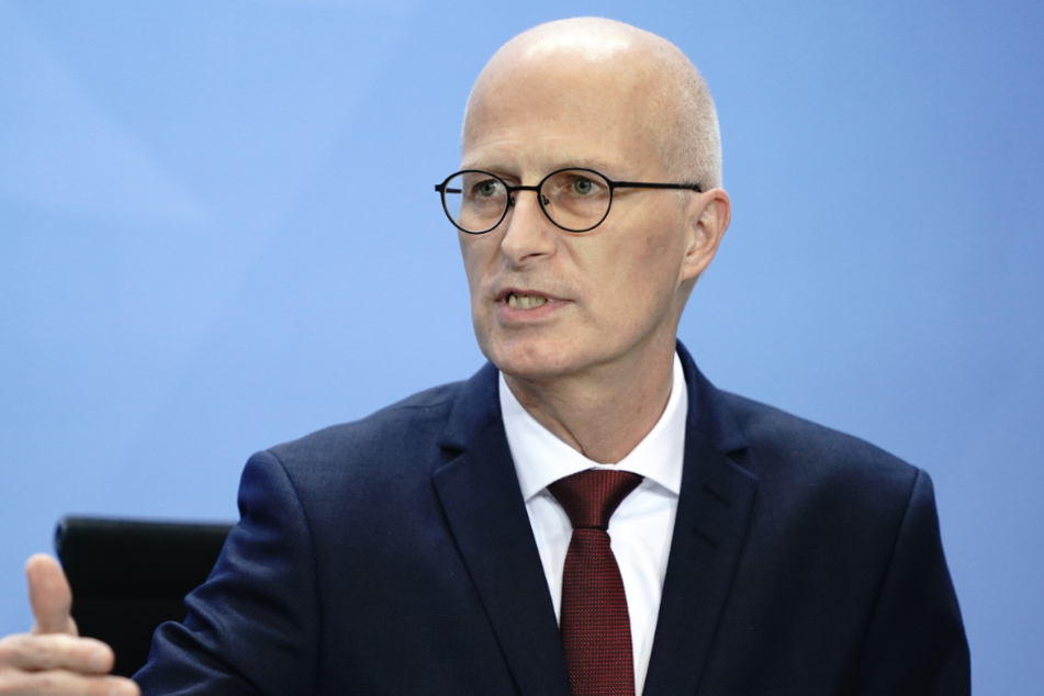 Hamburgs Bürgermeister Peter Tschentscher (54, SPD).