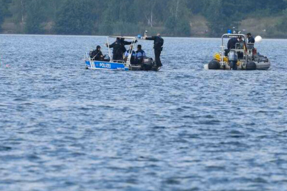 Leipzig: Endlich Erfolg im Cossi! Polizeitaucher bergen Leiche aus Cospudener See