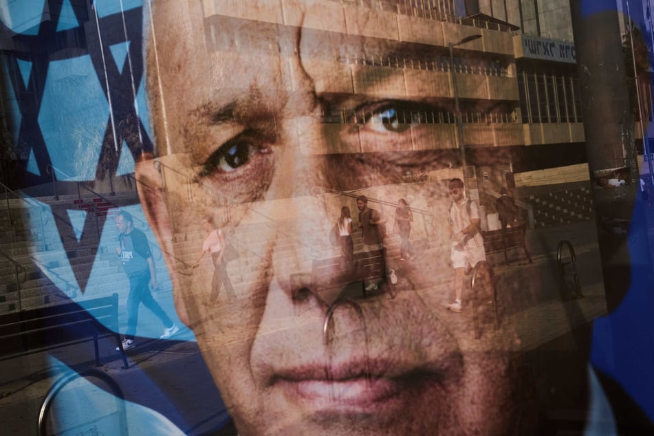 Ein Wahlplakat von Gadi Eisenkot (66): Israels Ex-Generalstabschef will neuer Regierungschef in Israel werden.